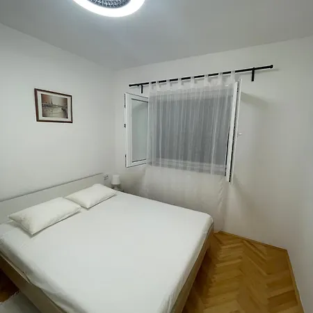 Bougainvillea Sea View Apartament *