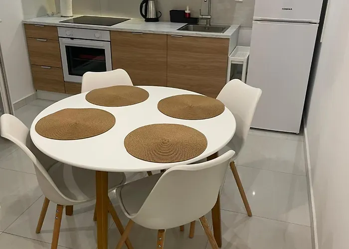 Bougainvillea Sea View Lägenhet